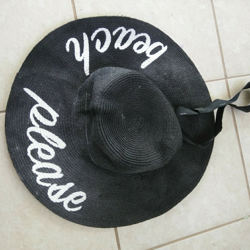 Beach sun hat